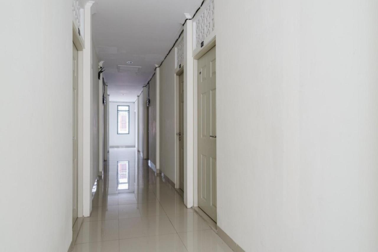 Urbanview Hotel Minongga Pondok Labu By Reddoorz Jakarta Exterior foto