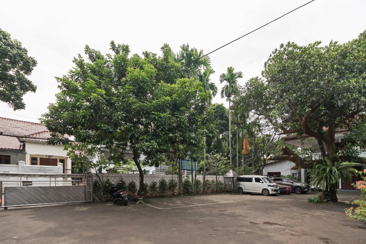 Urbanview Hotel Minongga Pondok Labu By Reddoorz Jakarta Exterior foto