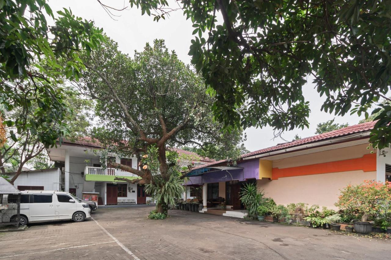 Urbanview Hotel Minongga Pondok Labu By Reddoorz Jakarta Exterior foto